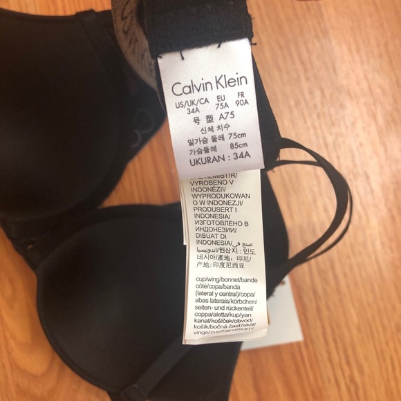 Calvin Klein Push up Bra - Picture 3 of 3